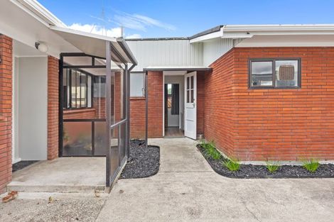 Photo of property in 61 College Road, Edgecumbe, 3120