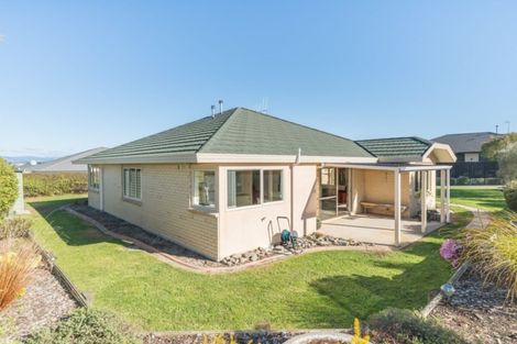 Photo of property in 8 Shakespeare Way, Kelvin Grove, Palmerston North, 4414