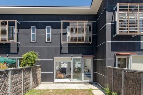 Photo of property in The Terraces, 22/9 Humber Street, Pandora, Napier, 4110