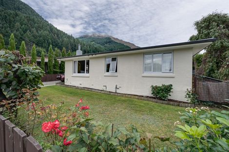 Photo of property in 17 Sawmill Road, Queenstown, 9300