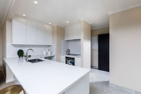 Photo of property in 22a Viridian Lane, Greenhithe, Auckland, 0632