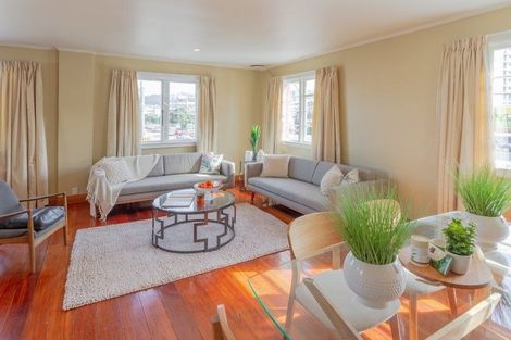 Photo of property in 1 Edge Hill, Mount Victoria, Wellington, 6011