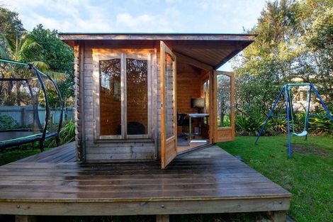 Photo of property in 41 Formby Avenue, Point Chevalier, Auckland, 1022