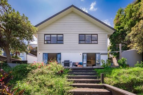 Photo of property in 50 Dale Road, Raumati South, Paraparaumu, 5032