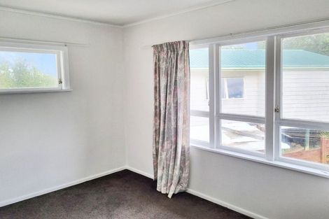 Photo of property in 37 Chatsworth Crescent, Pakuranga Heights, Auckland, 2010