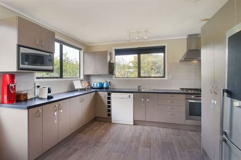 Photo of property in 14 Litchfield Place, Clarks Beach, 2122