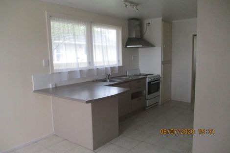 Photo of property in 8 Pandora Place, Pakuranga, Auckland, 2010