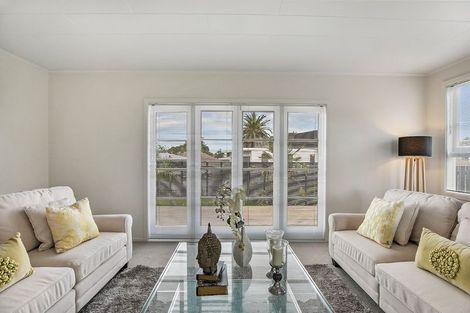 Photo of property in 2/30 Imrie Avenue, Mangere, Auckland, 2022