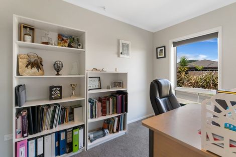 Photo of property in 71 Waterstone Avenue, Paraparaumu, 5032