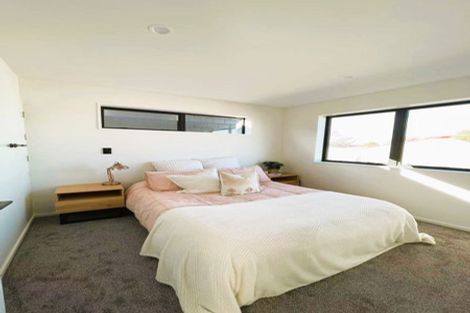 Photo of property in 452-454 Gloucester Street, Taradale, Napier, 4112