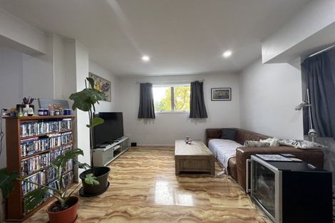 Photo of property in 4 Lynngate Place, Hillcrest, Auckland, 0627