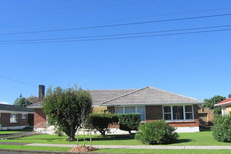 Photo of property in 17 Buckingham Crescent, Manukau, Auckland, 2025