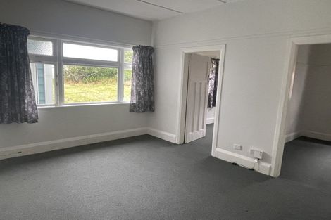 Photo of property in 17 Naughton Terrace, Kilbirnie, Wellington, 6022