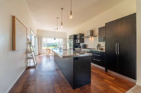 Photo of property in 39 Raymond Street, West End, Timaru, 7910