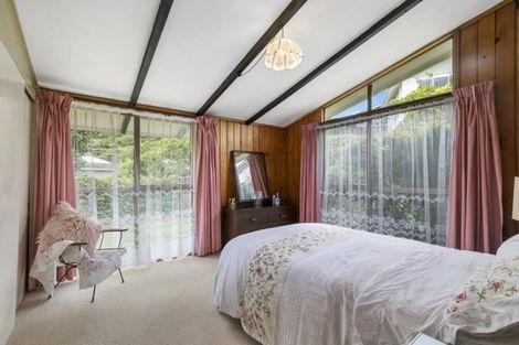 Photo of property in 16 Hibiscus Grove, Maungaraki, Lower Hutt, 5010