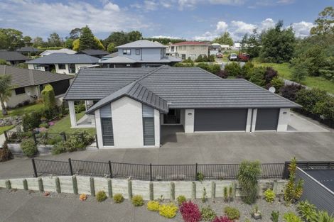 Photo of property in 5 Gumtree Lane, Omokoroa, 3114