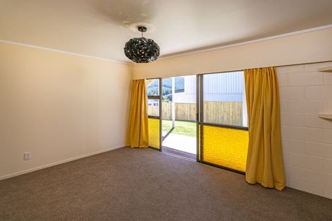 Photo of property in 107 Titiro Place, Onemana, Whangamata, 3691