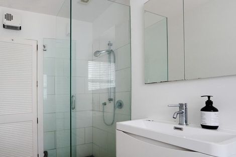 Photo of property in 3 Sloane Street, Glen Innes, Auckland, 1072