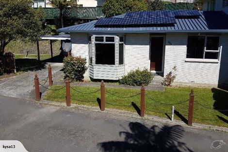 Photo of property in 98a Normandale Road, Normandale, Lower Hutt, 5010