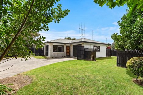 Photo of property in 225 Gravatt Road, Papamoa Beach, Papamoa, 3118