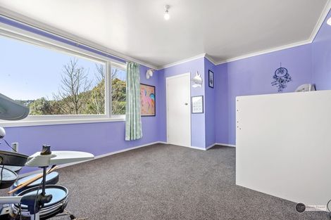 Photo of property in 85 Holborn Drive, Stokes Valley, Lower Hutt, 5019