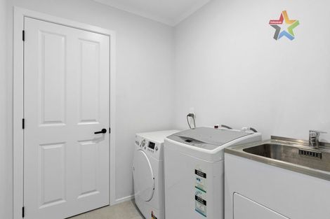 Photo of property in 15 Te Awa Rere Grove, Stokes Valley, Lower Hutt, 5019