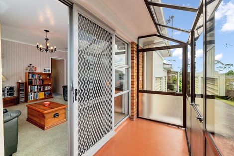 Photo of property in 1/17 Captain Scott Road, Glen Eden, Auckland, 0602