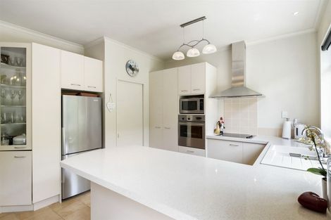Photo of property in 10 Pepperdine Place, Albany, Auckland, 0632