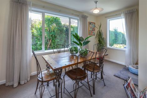 Photo of property in 11 Walnut Avenue, Strowan, Christchurch, 8052