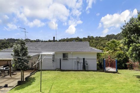 Photo of property in 35 Spinella Drive, Bayview, Auckland, 0629