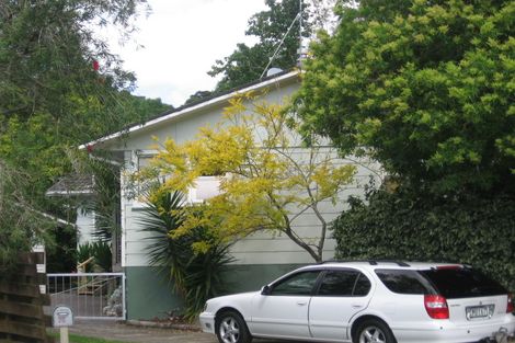 Photo of property in 28 Lemnos Place, Titirangi, Auckland, 0604