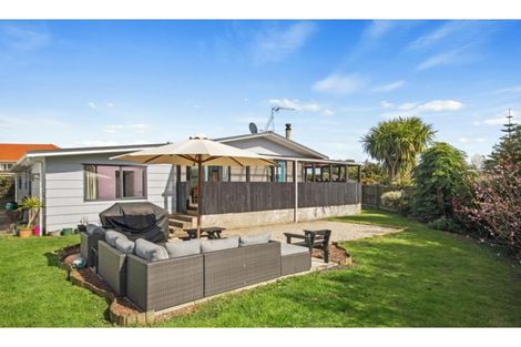 Photo of property in 106 Queen Street, Waiuku, 2123