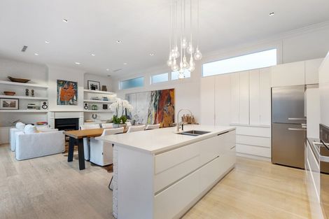 Photo of property in 1 Sentinel Road, Herne Bay, Auckland, 1011