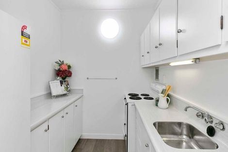 Photo of property in Hobson Court Flats, 22/70 Hobson Street, Thorndon, Wellington, 6011