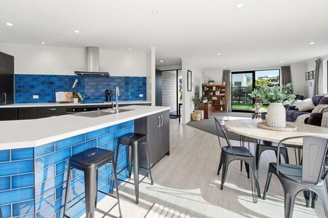 Photo of property in 1 Anglers Way, Omokoroa, 3114