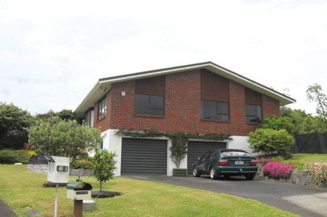 Photo of property in 42 Halberg Street, Glenfield, Auckland, 0629
