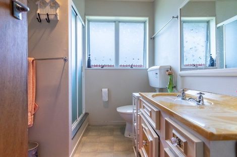 Photo of property in 15b Queen Street, Dannevirke, 4930