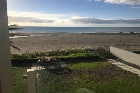 Photo of property in 7 Messenger Terrace, Oakura, 4314