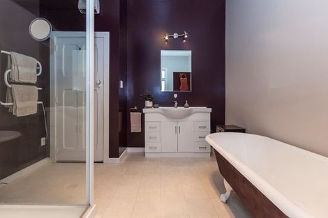 Photo of property in 216 Springfield Road, St Albans, Christchurch, 8014