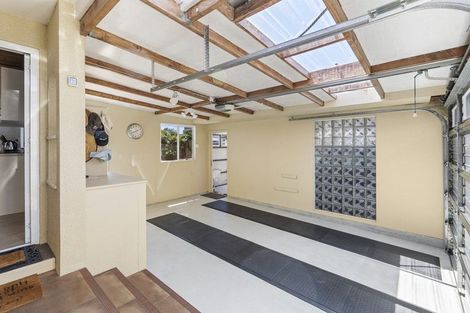 Photo of property in 50 Leslie Street, Waitara, 4320