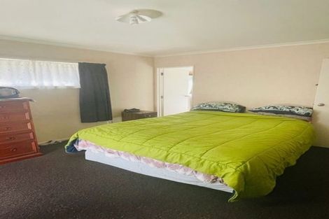 Photo of property in 62 Sandwick Drive, Weymouth, Auckland, 2103