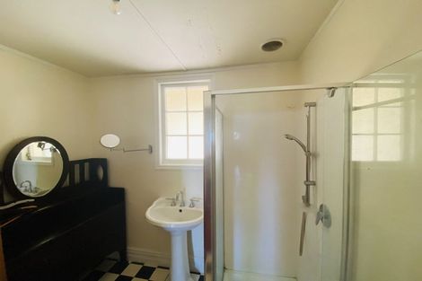 Photo of property in 32 Kitchener Road, Waiuku, 2123