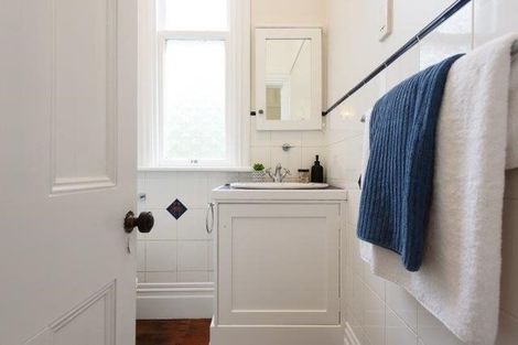 Photo of property in 57 Central Terrace, Kelburn, Wellington, 6012