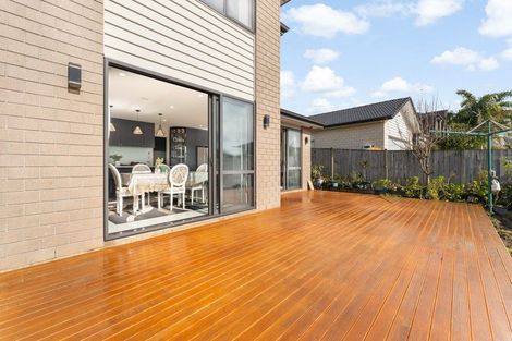 Photo of property in 24 Mettam Drive, Swanson, Auckland, 0614