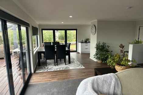 Photo of property in 14 Lakemere Way, Kinloch, Taupo, 3377
