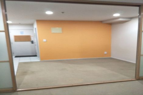 Photo of property in Harbour Green Apartments, 904/11 Union Street, Auckland Central, Auckland, 1010