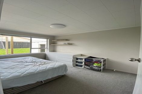 Photo of property in 18 Shalimar Place, Clover Park, Auckland, 2019