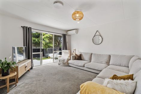 Photo of property in 2a Helga Crescent, Te Atatu Peninsula, Auckland, 0610