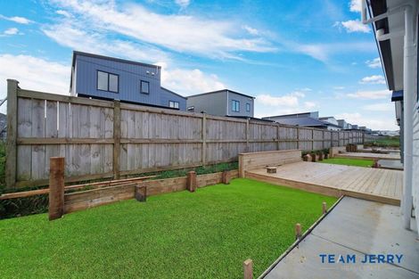 Photo of property in 25 Huringa Road, Karaka, Papakura, 2113