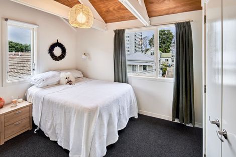 Photo of property in 6 Cottleville Terrace, Thorndon, Wellington, 6011